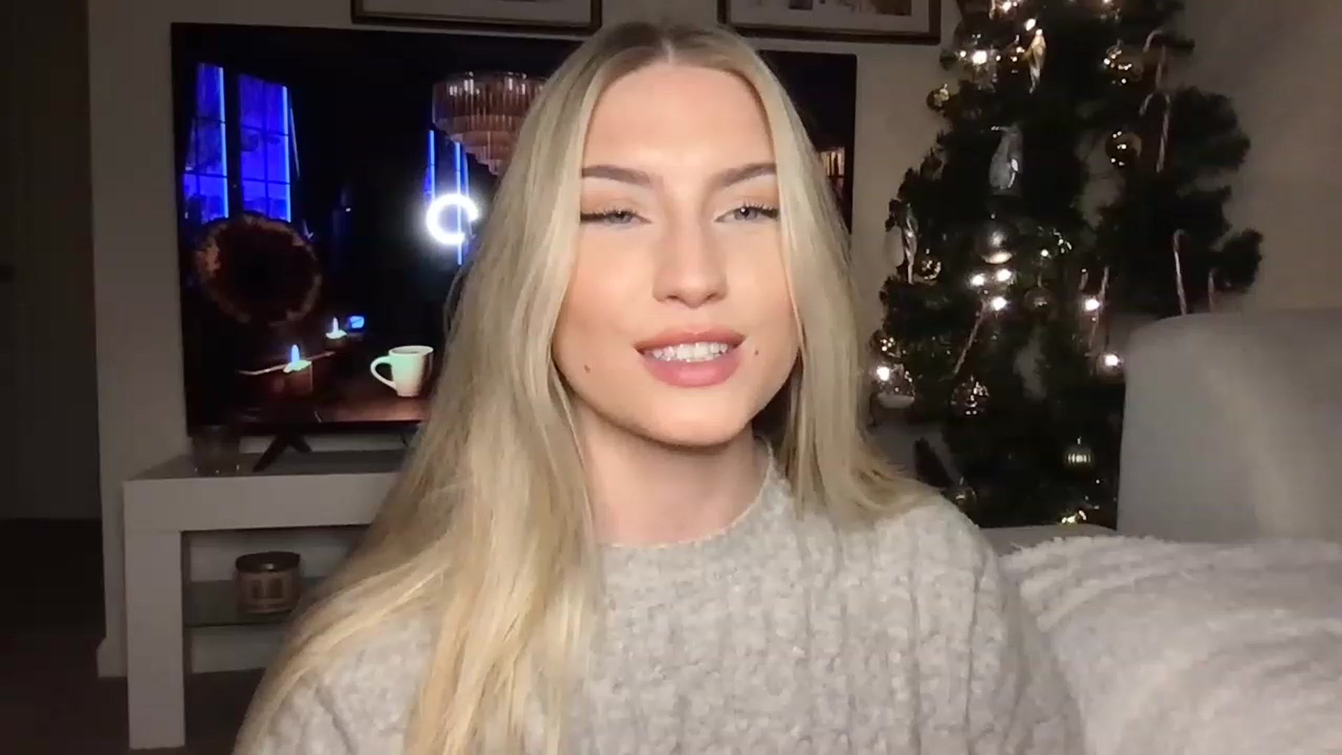 Thezabrina video thumbnail