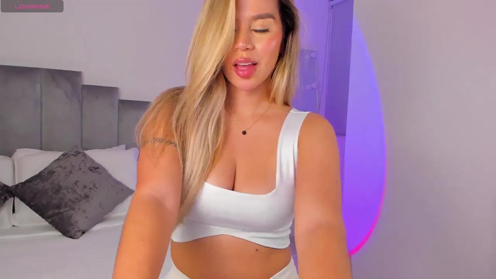 C_a_n_d_y video thumbnail