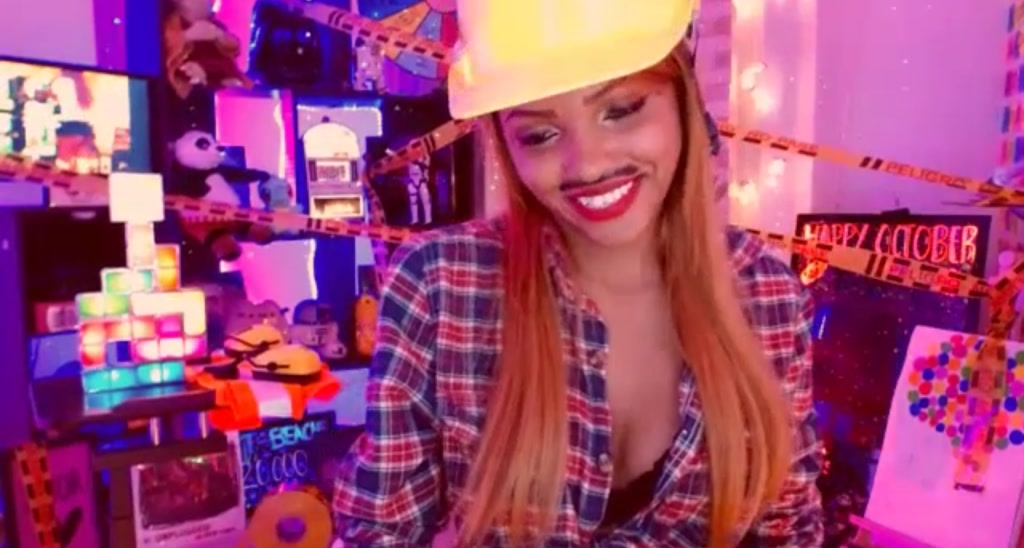 LinaAwesome video thumbnail