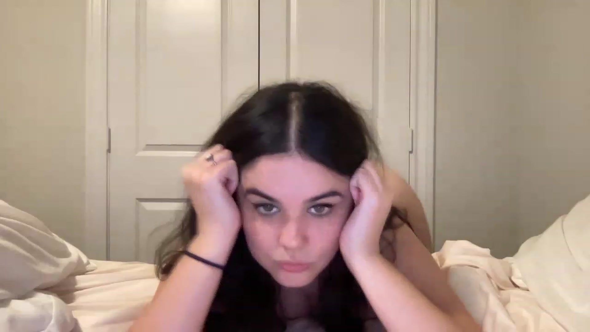 Giaislovely video thumbnail