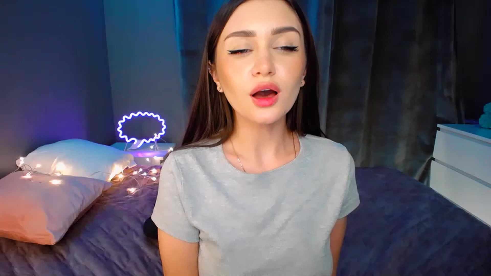 DollGlamourr video thumbnail