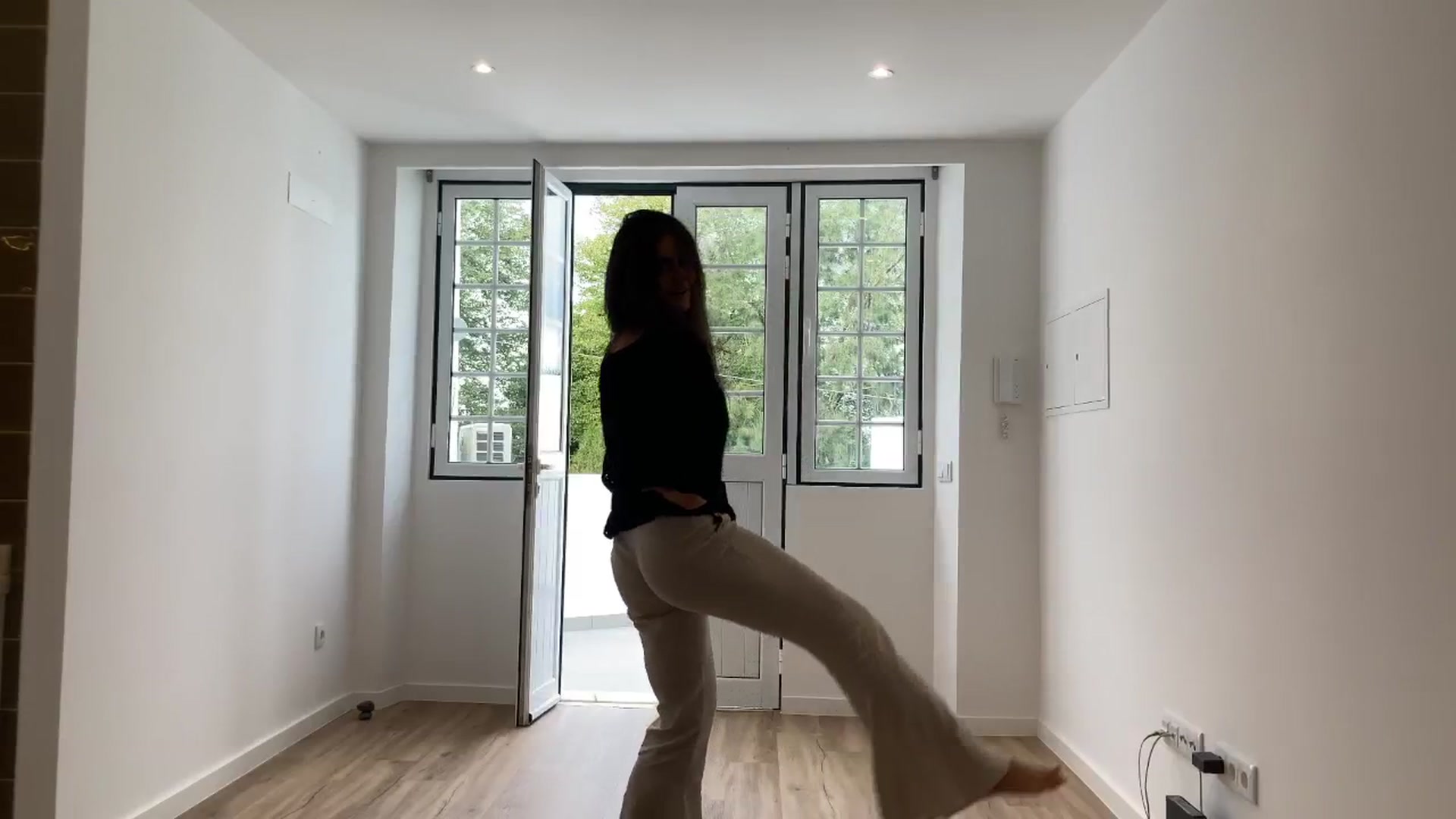 V_e_r_o_ video thumbnail