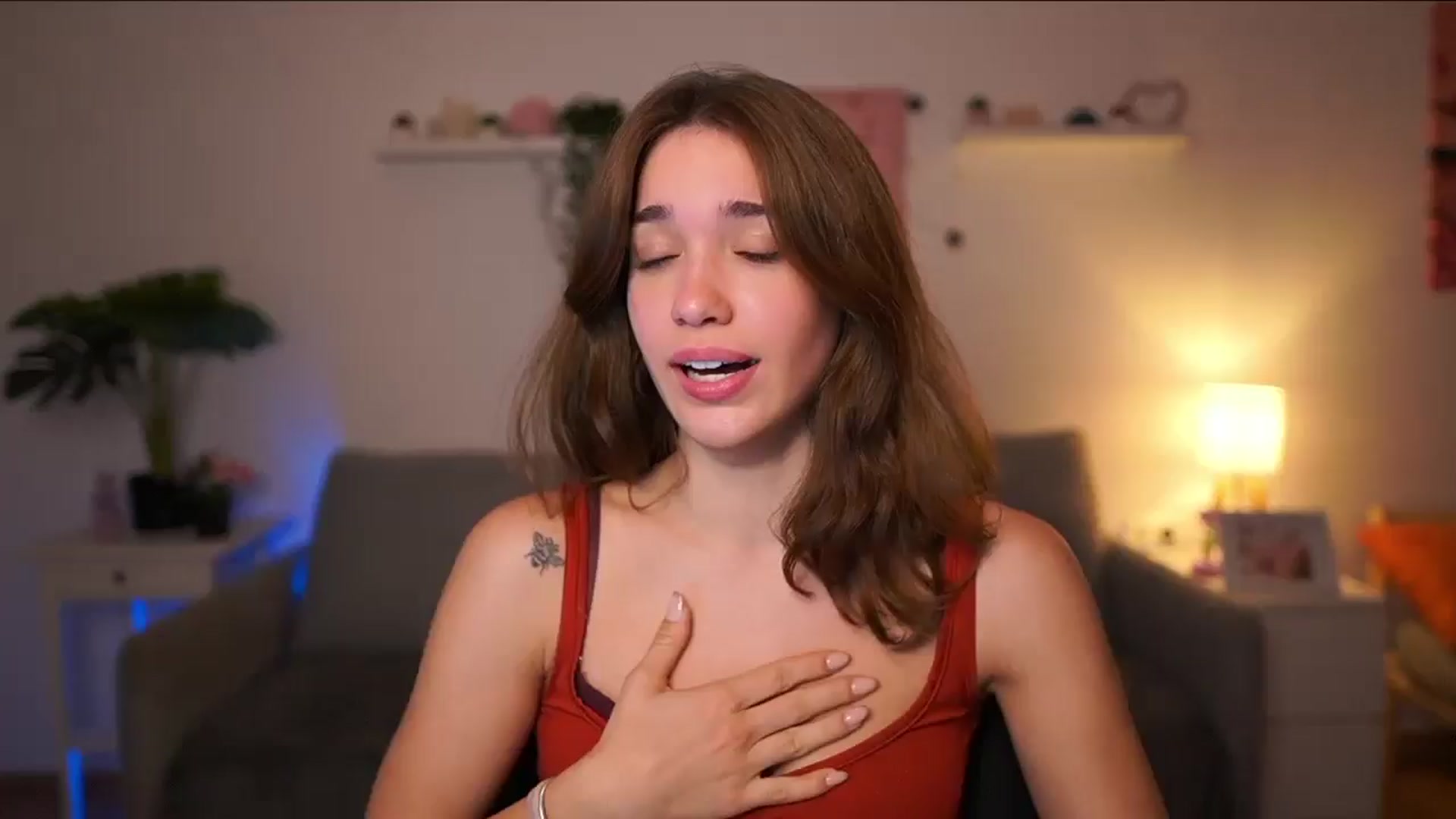 Kissiecat video thumbnail