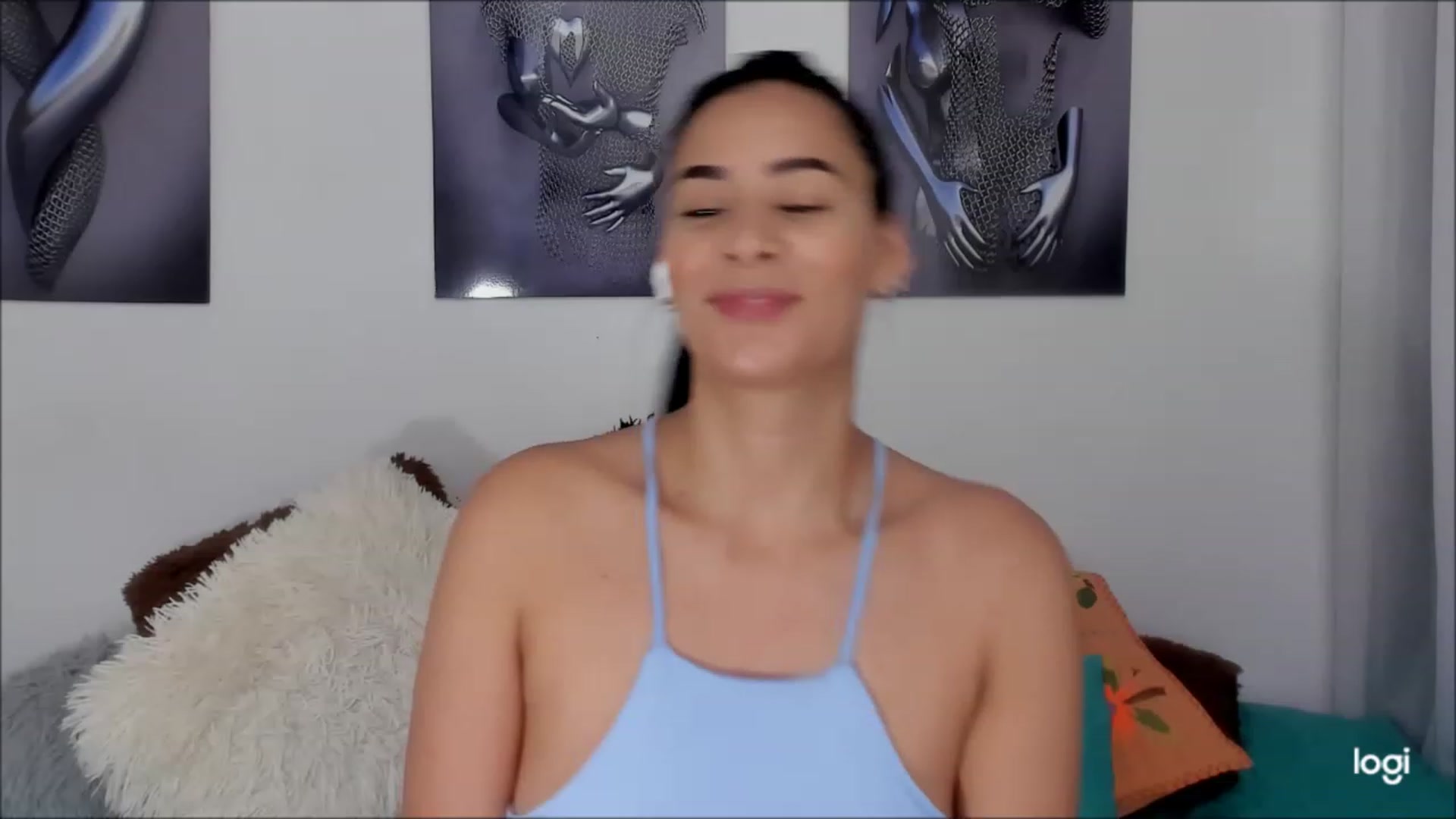 Renata_gomez video thumbnail