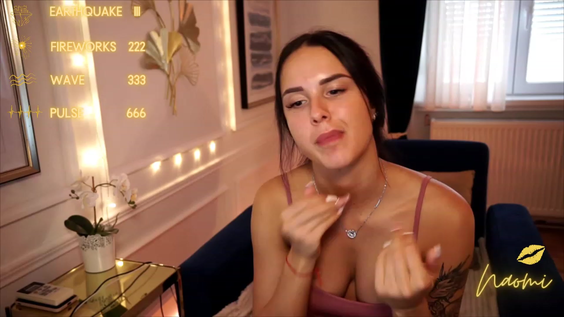 cinnabellee video thumbnail