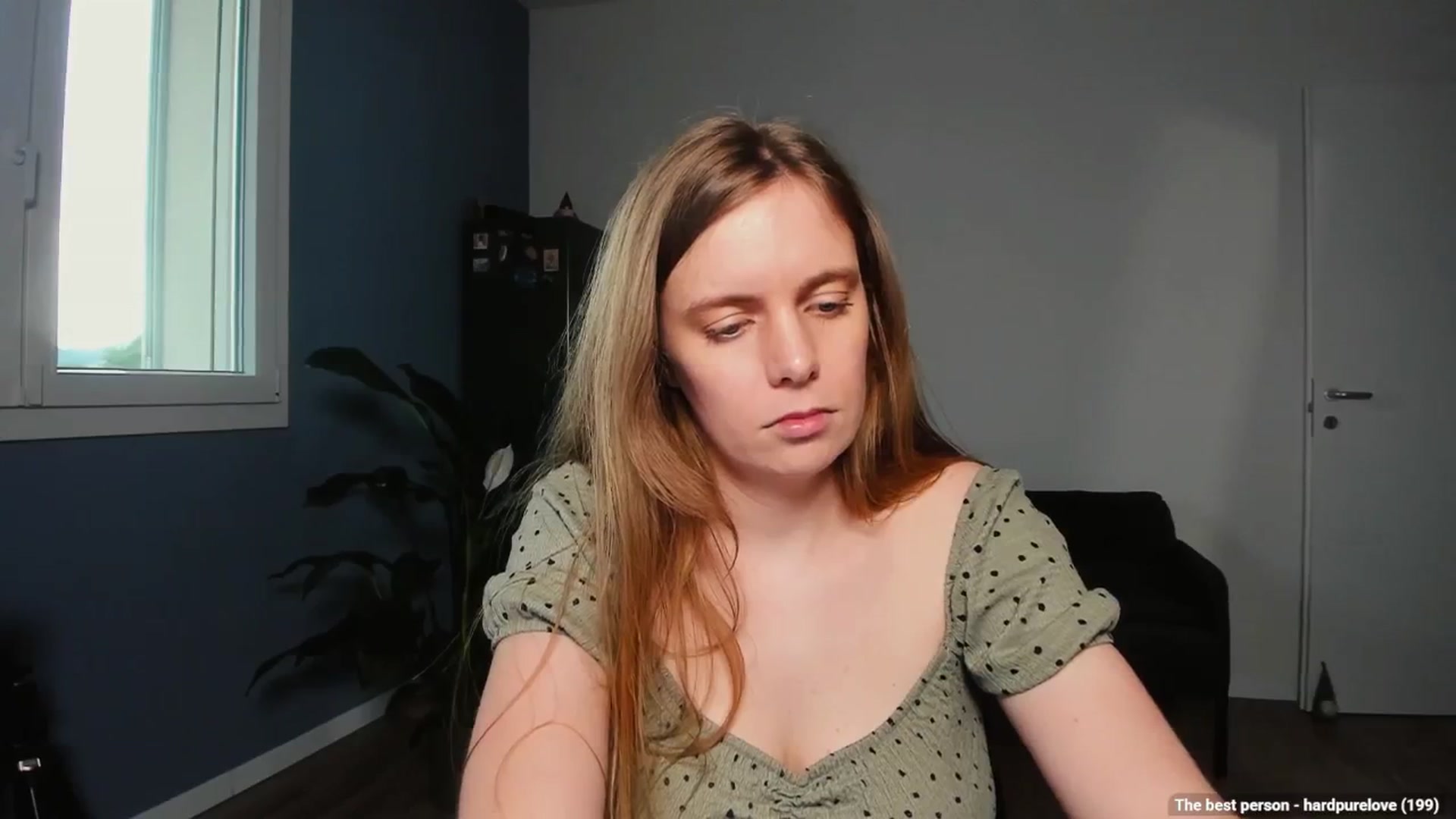 Personage video thumbnail