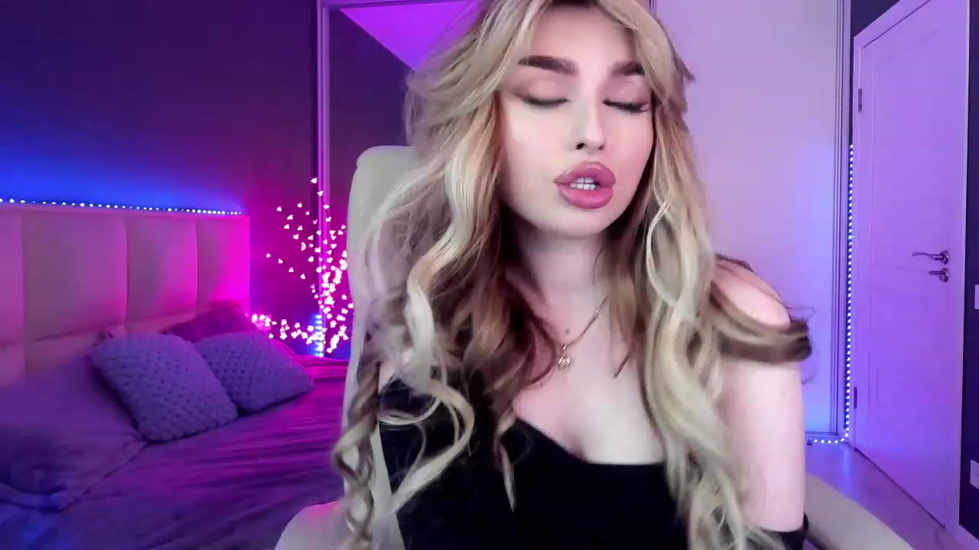 DancingBabyy video thumbnail