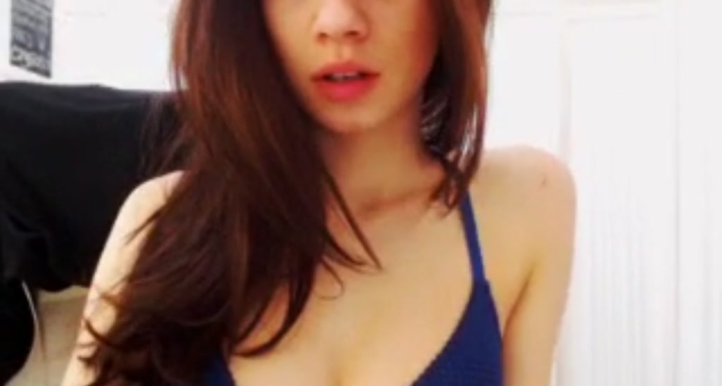 Brunetegirl_ video thumbnail