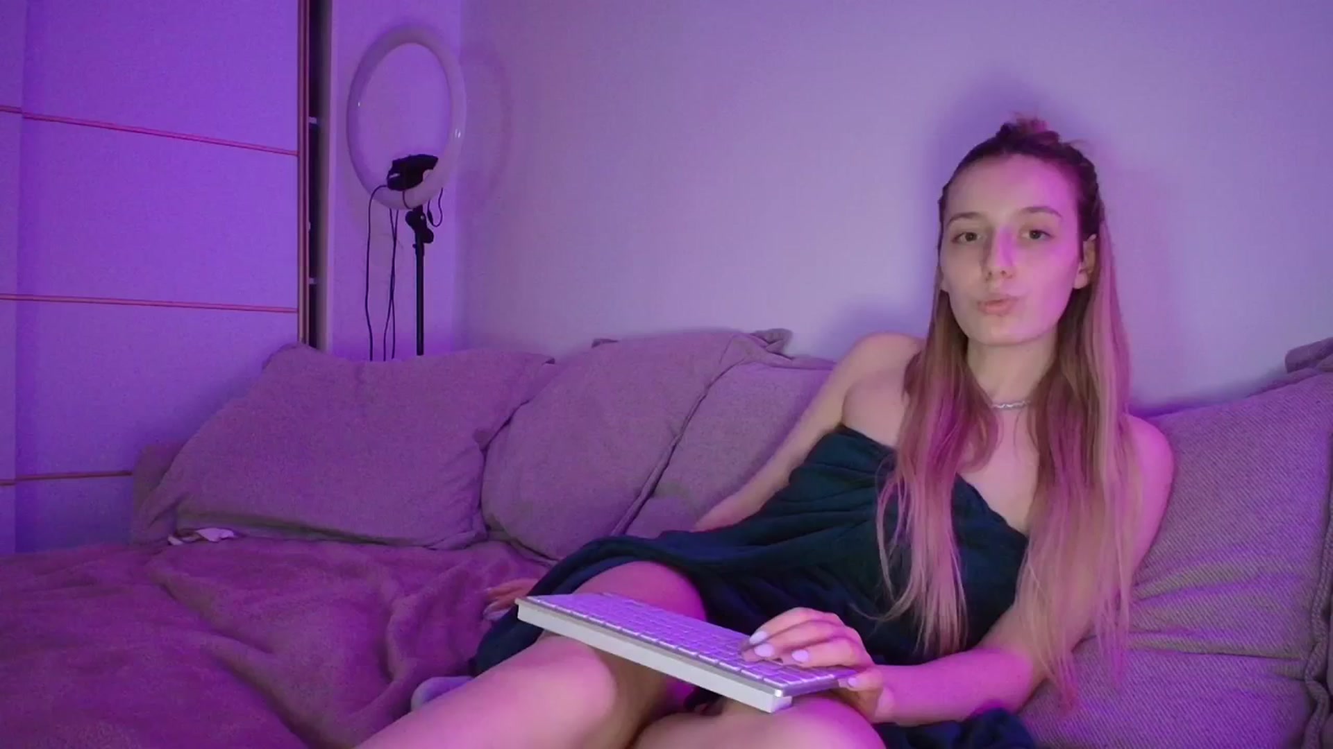 Elenaxkiss video thumbnail