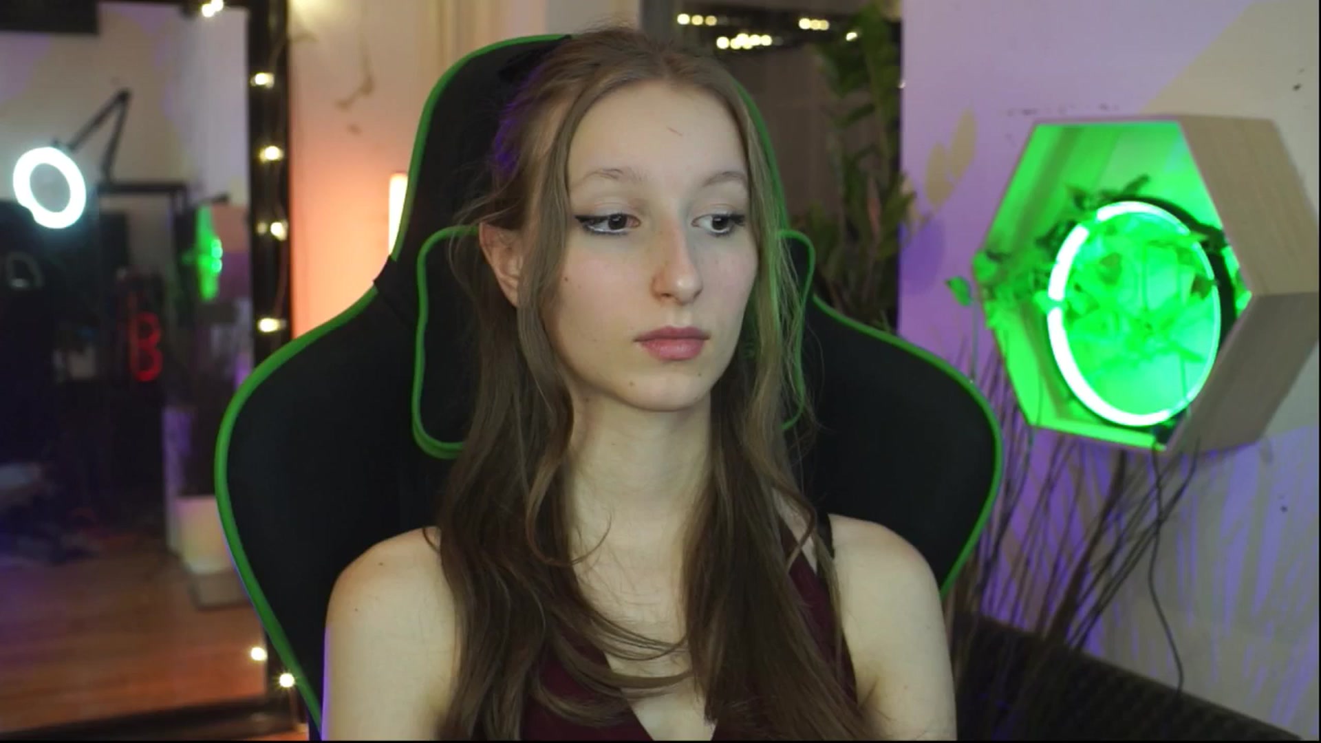 Kira9 video thumbnail