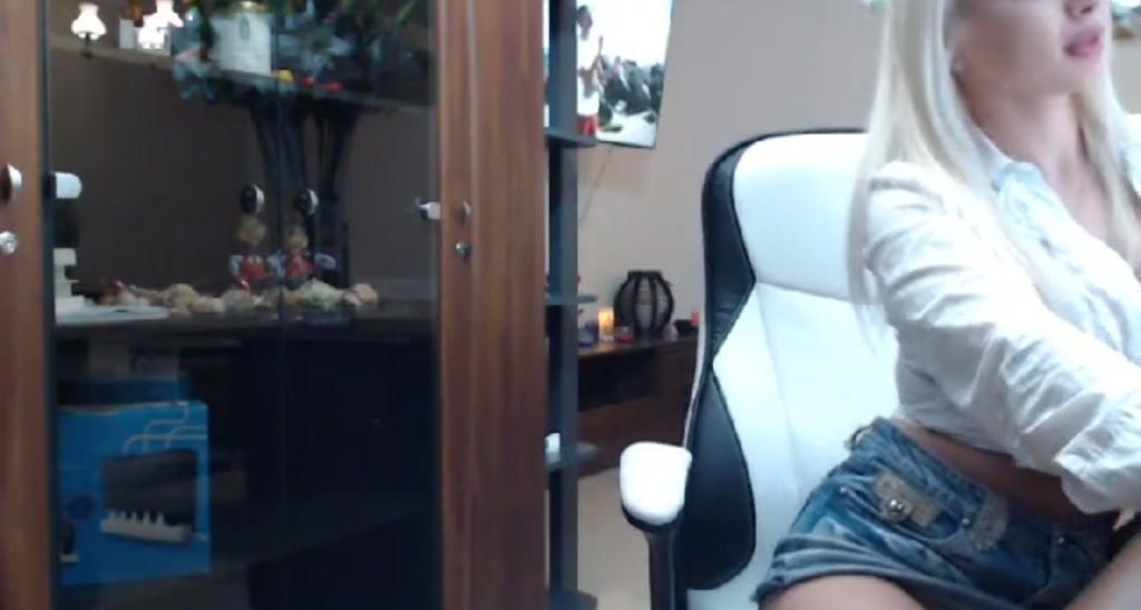 Innocentdoll_ video thumbnail