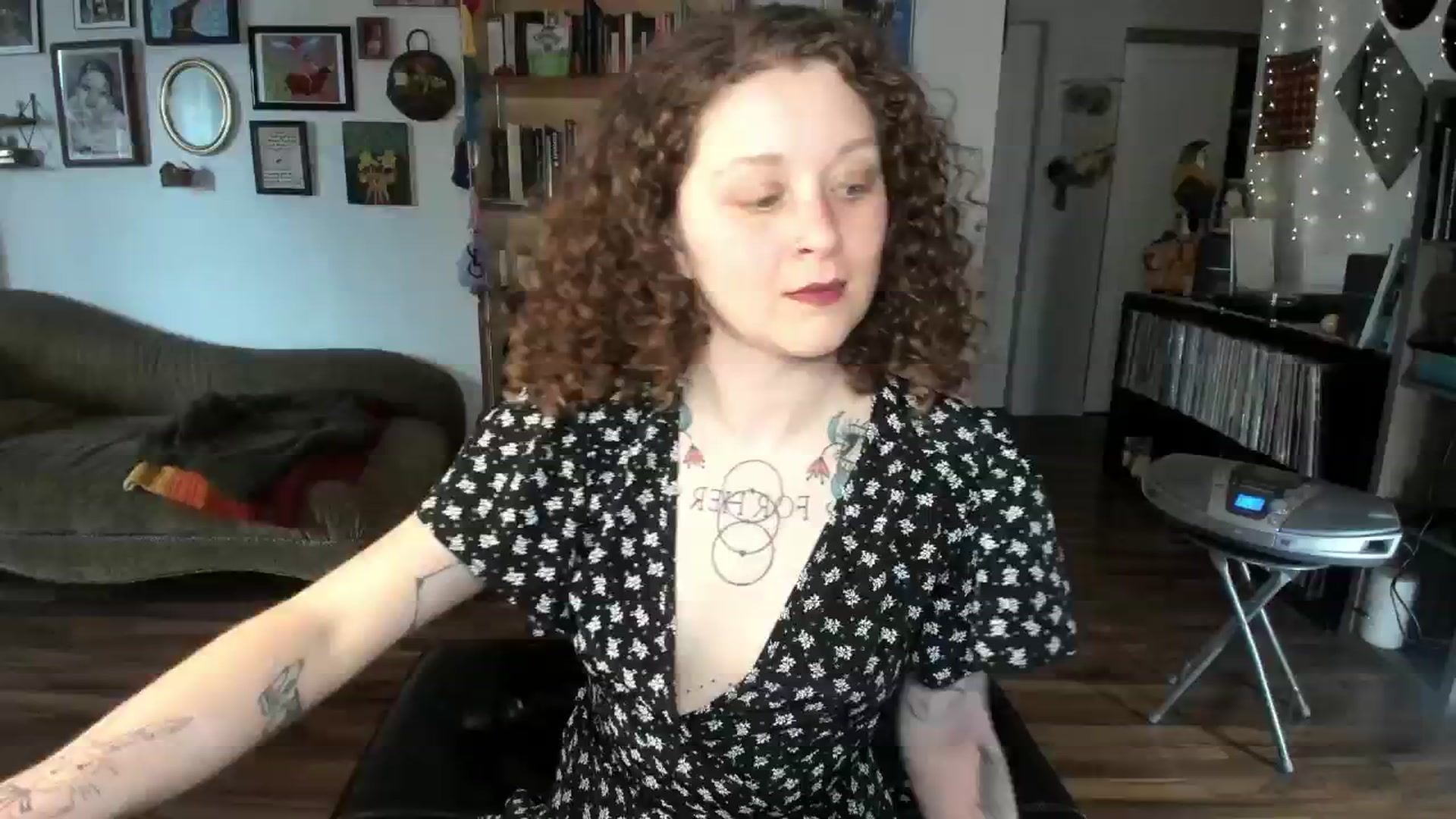 PeachyQueen_ video thumbnail