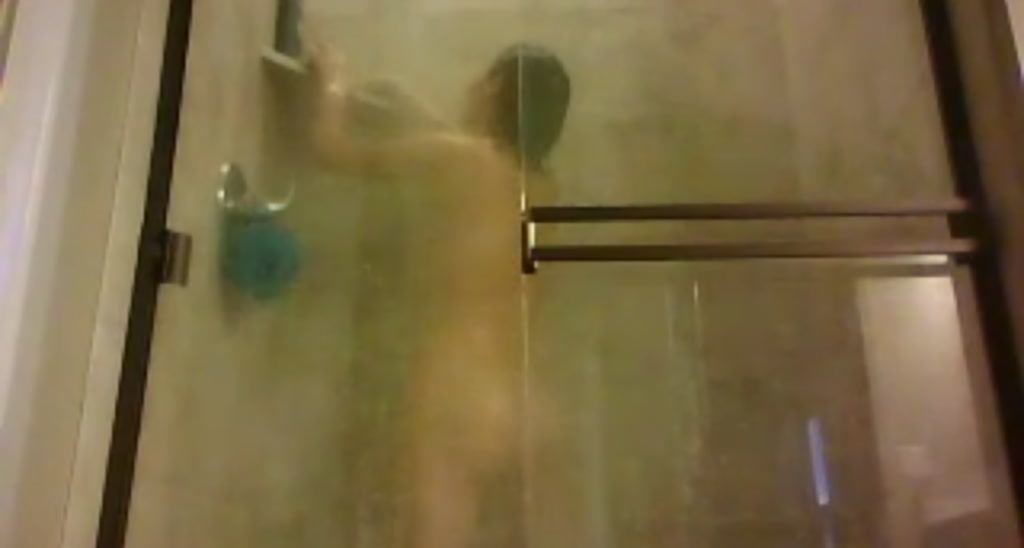 le_lea video thumbnail