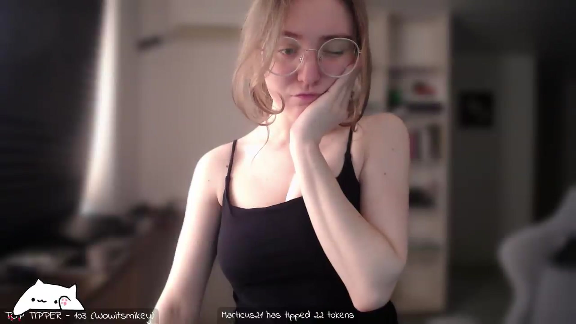 Meowlexx video thumbnail