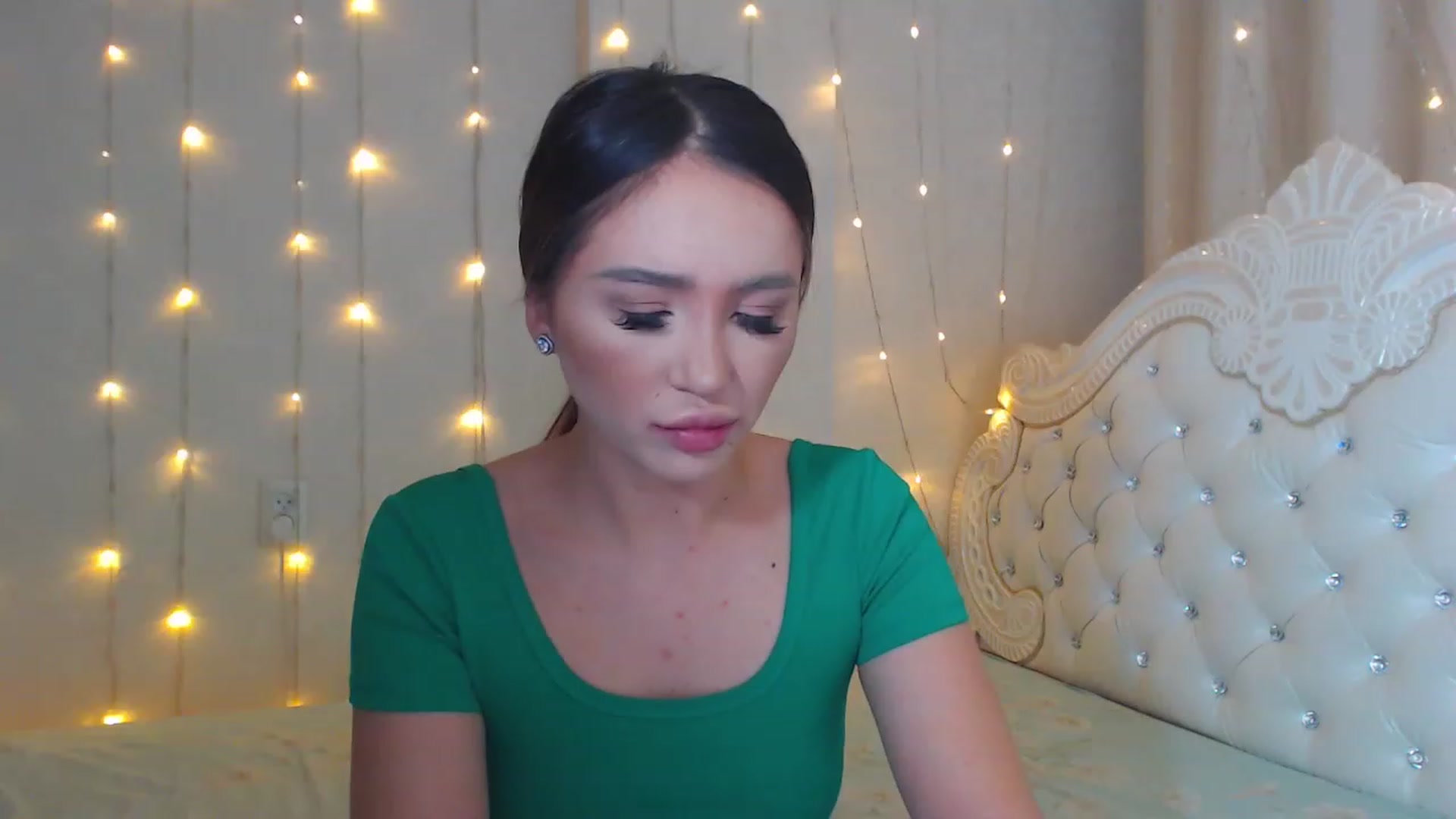 MiraKyong video thumbnail