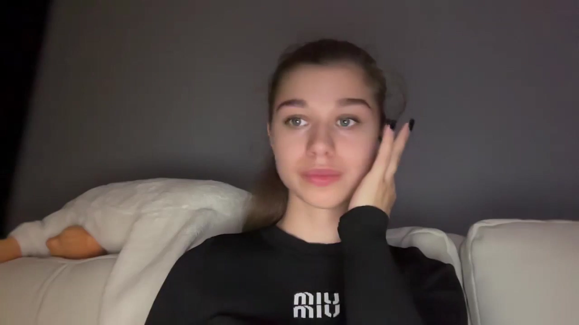 JewelReigns video thumbnail