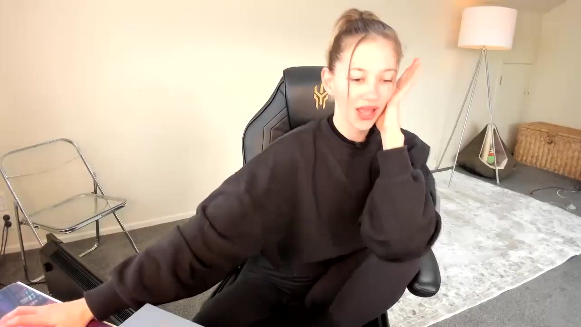 Alice_NZ video thumbnail