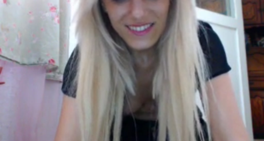 AwesomeBlonde video thumbnail