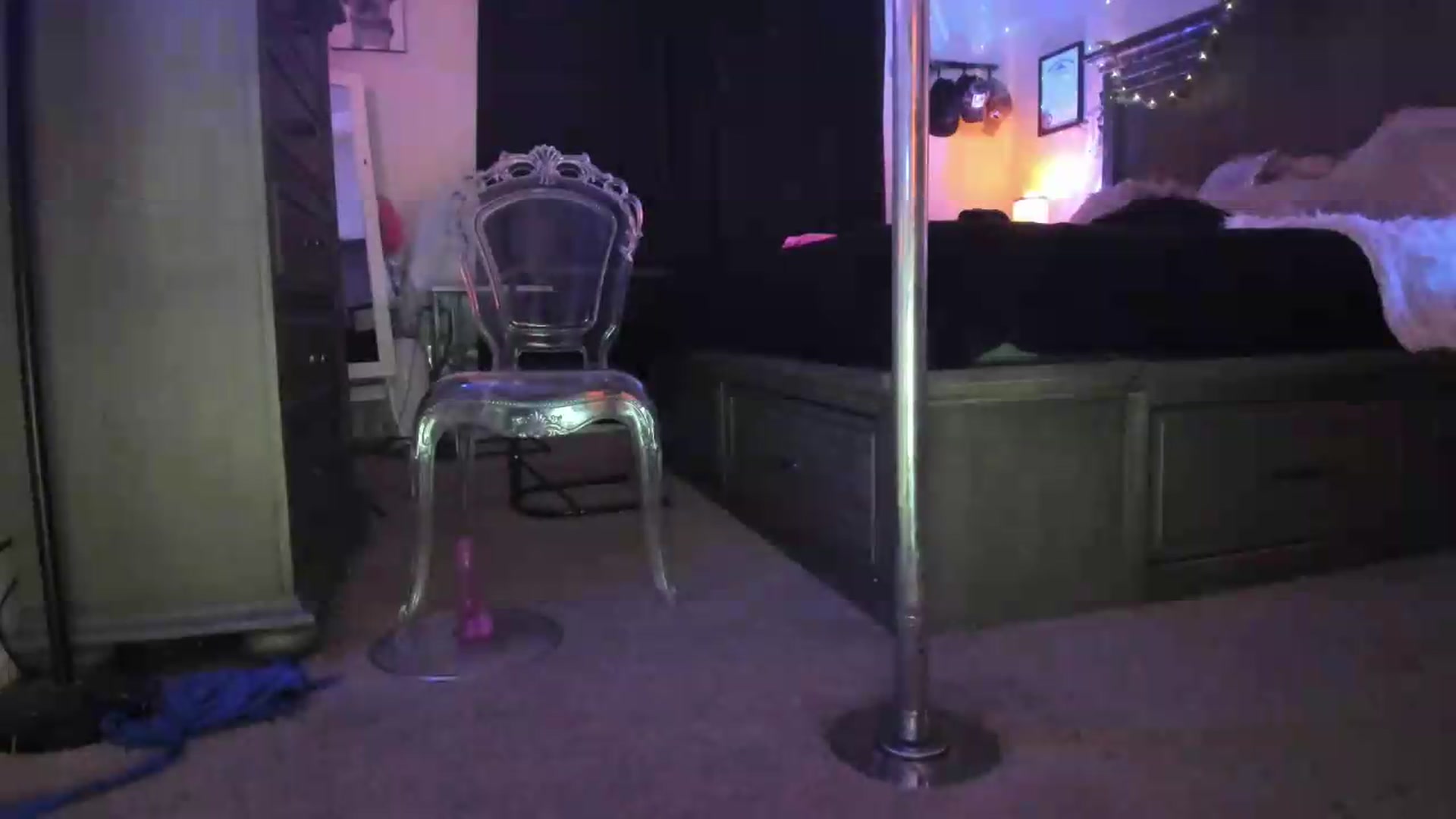 PoleBunnyXxx video thumbnail