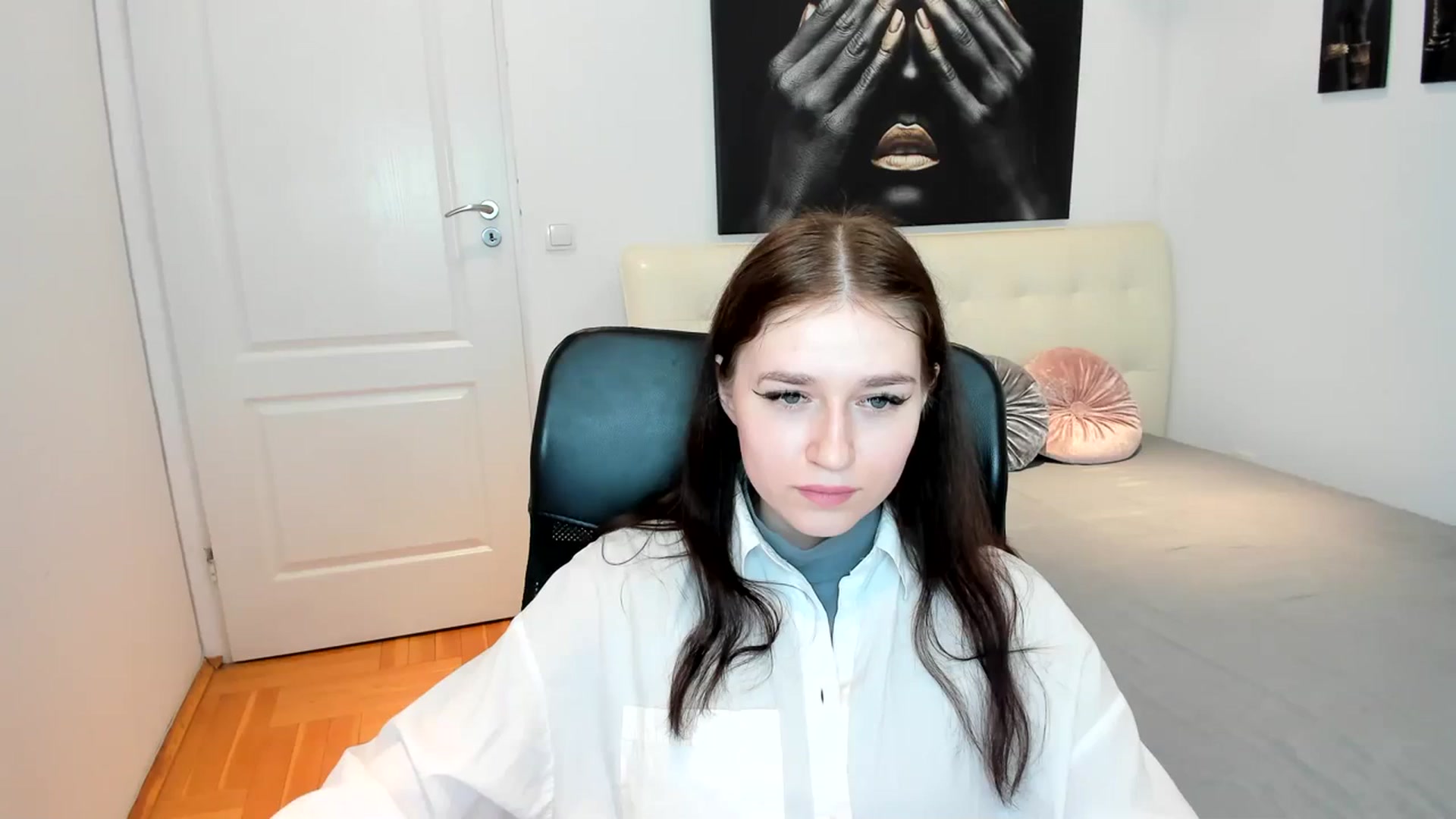 SsweetPeaches video thumbnail