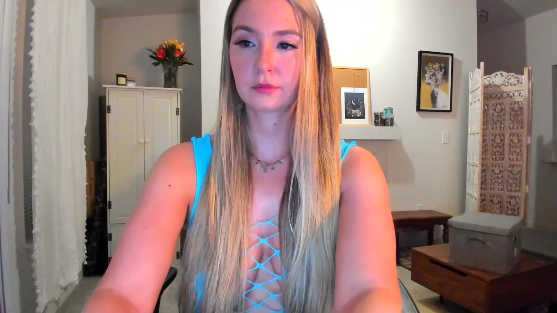 JinnaWhite video thumbnail
