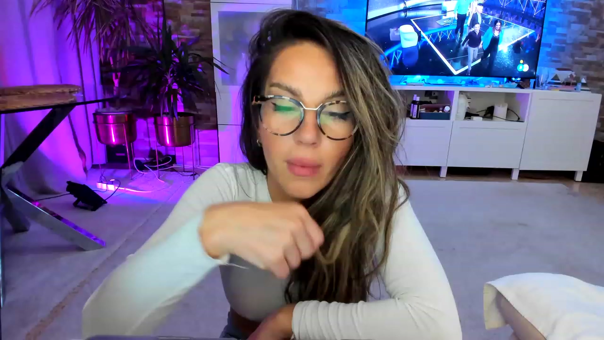 AnooKiss video thumbnail