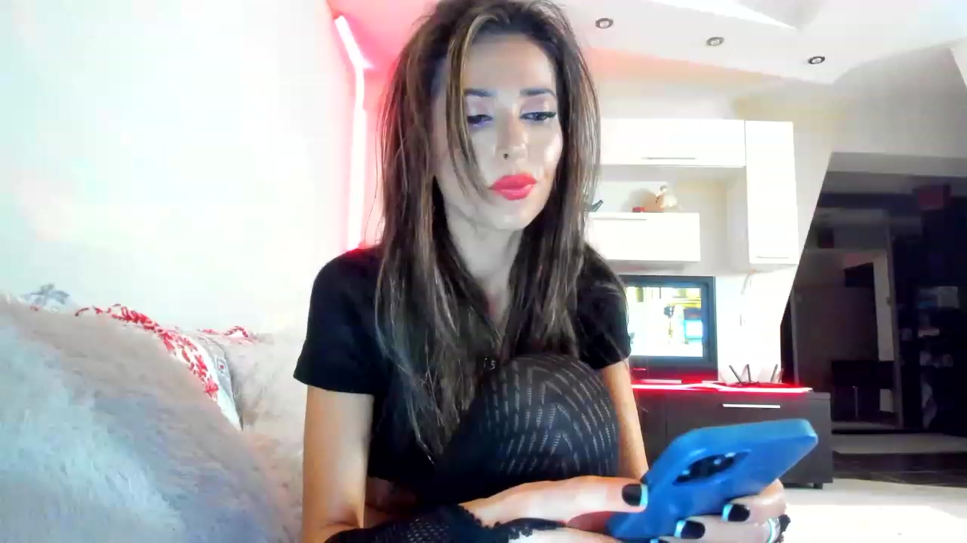 SmileyTinaa video thumbnail
