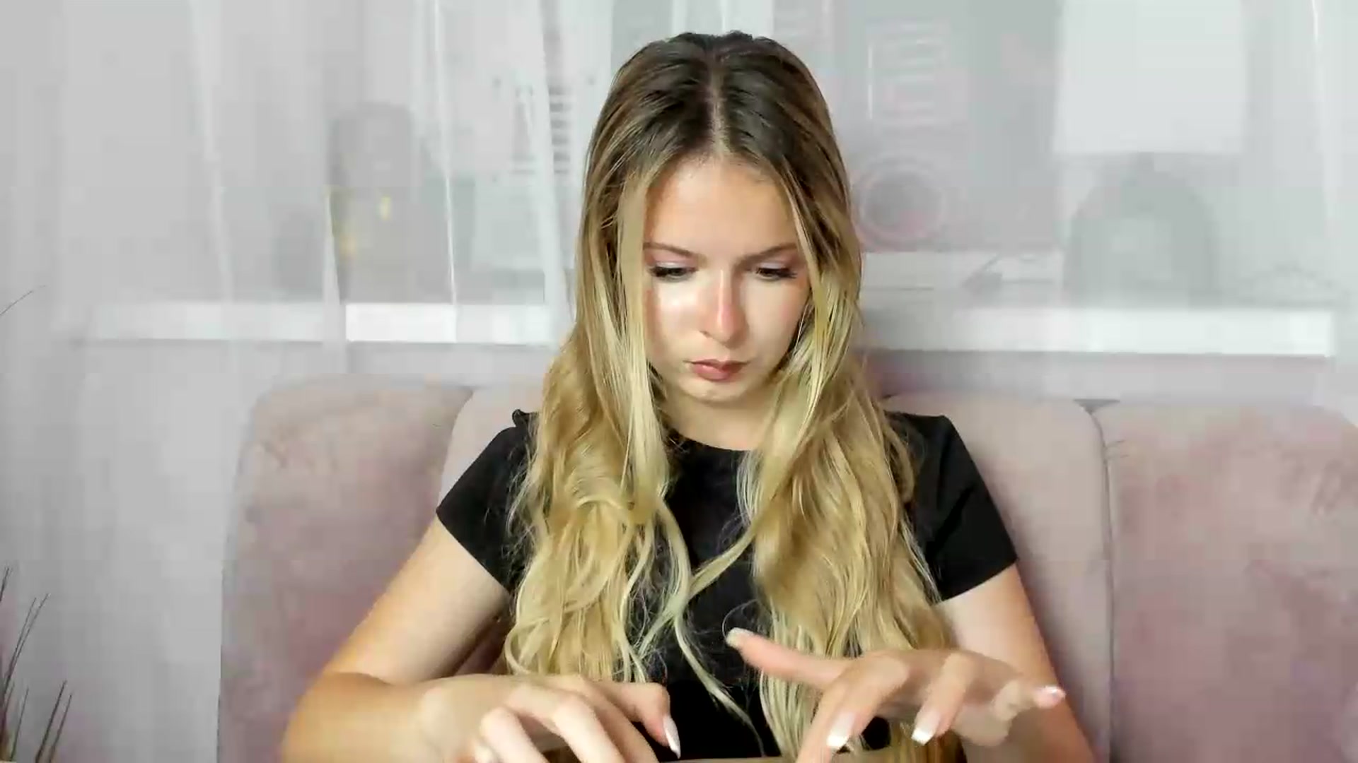 EveliBloo video thumbnail