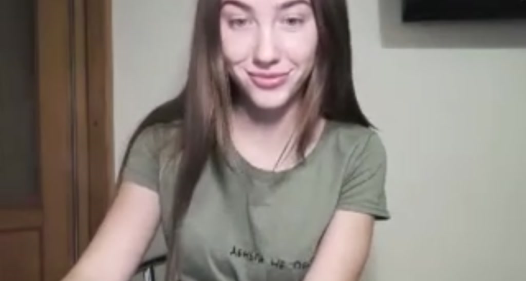Ellie_18_ video thumbnail