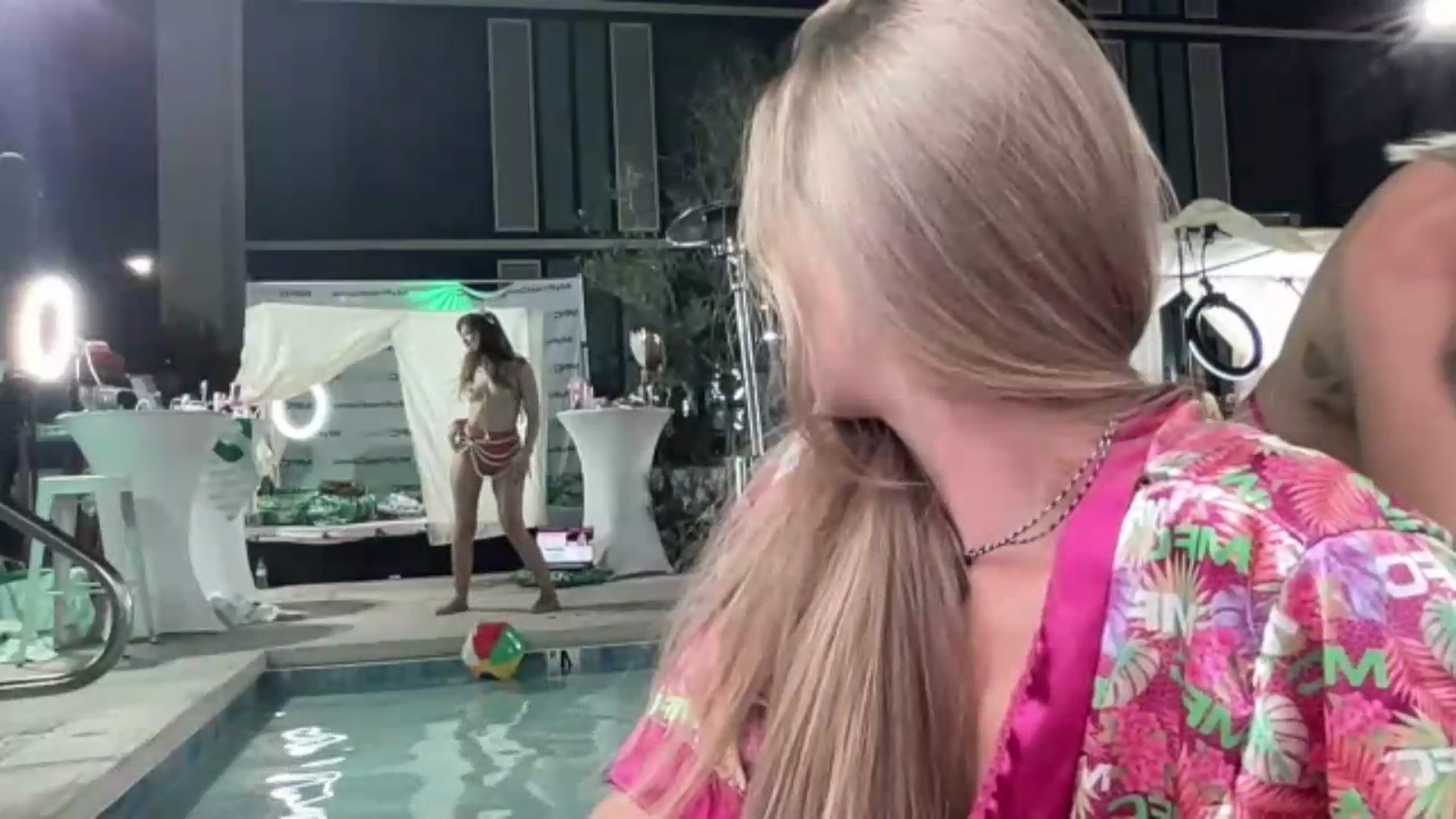 MissAlexQuinn video thumbnail