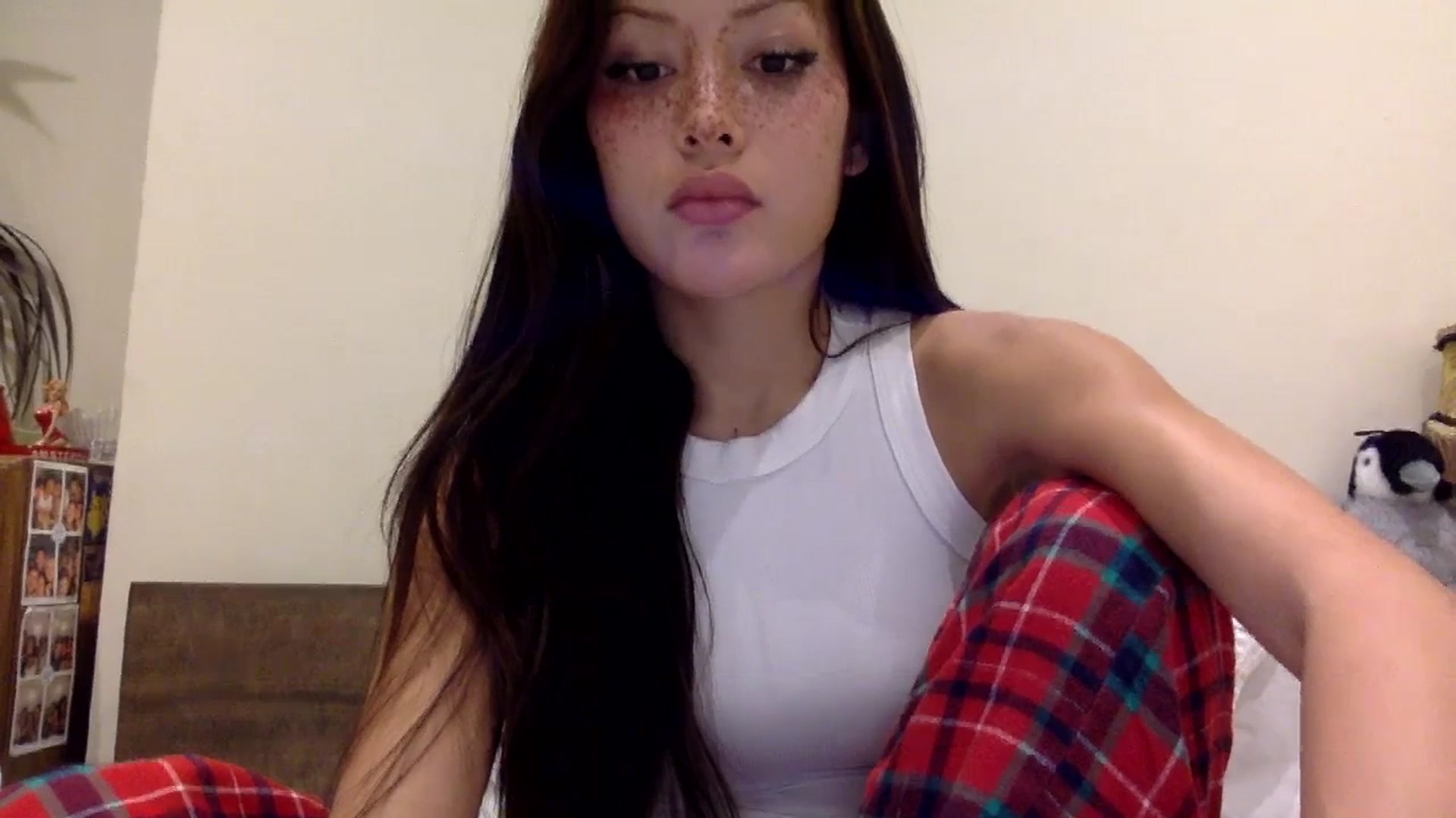 Miss_emiko video thumbnail