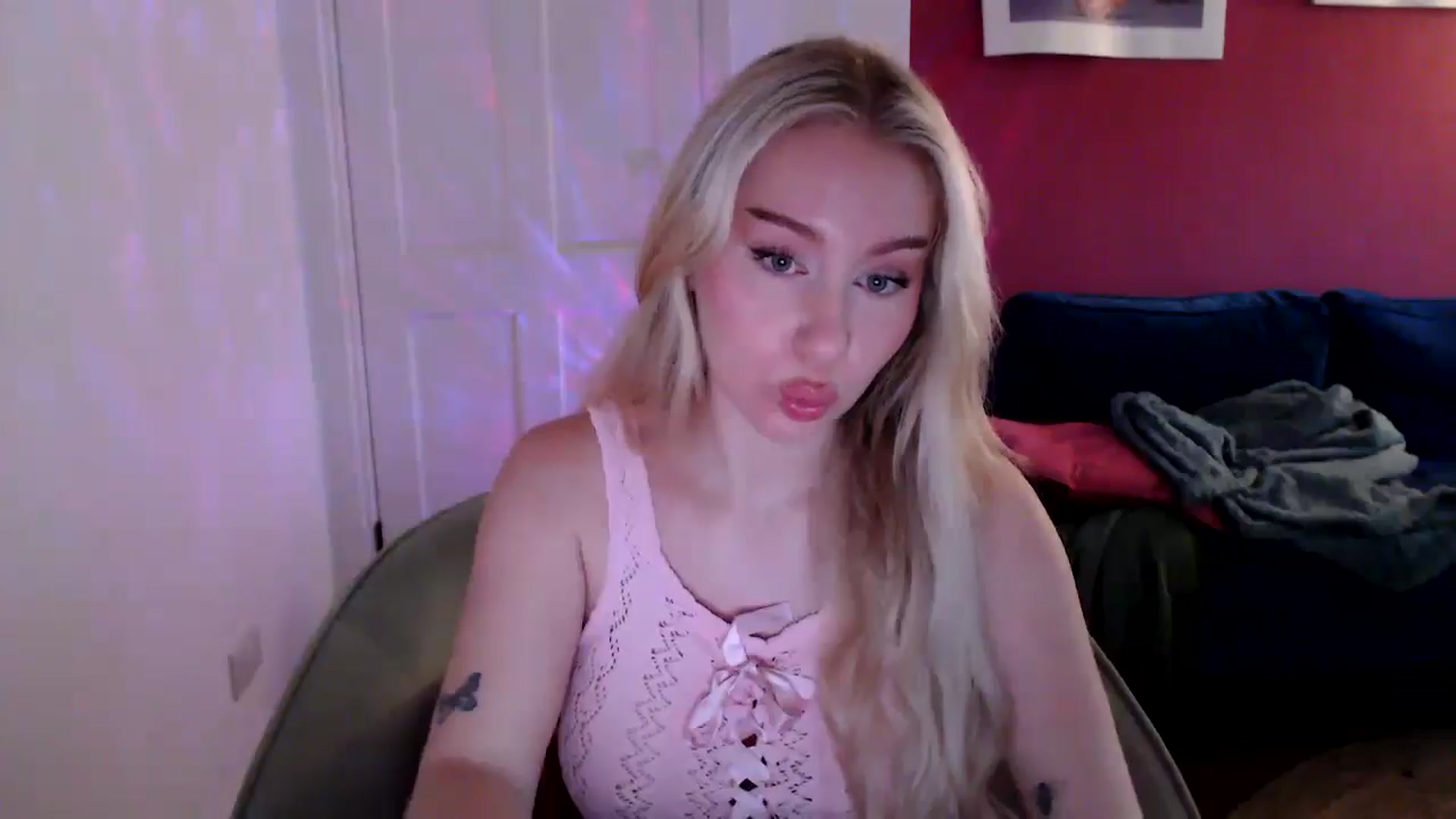 PetiteAvax video thumbnail