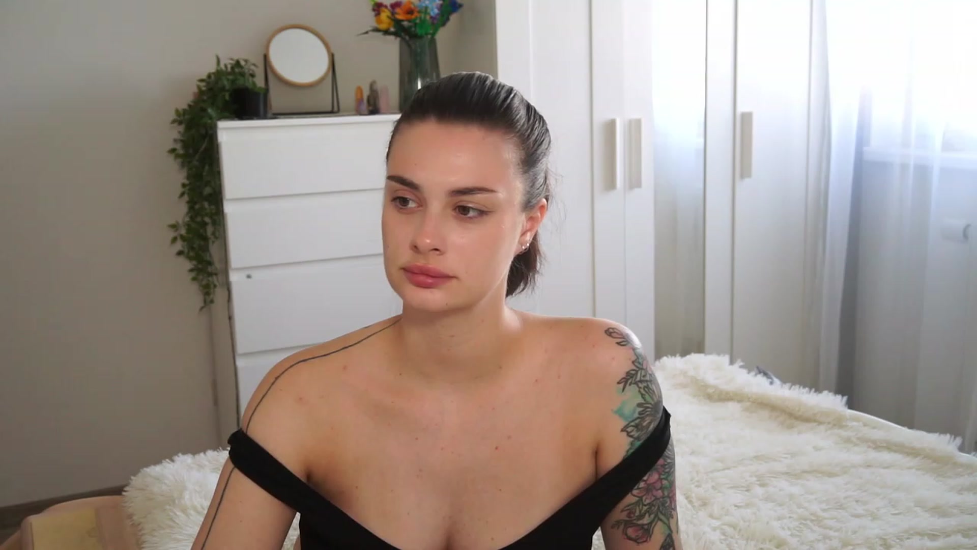 lucynutty video thumbnail