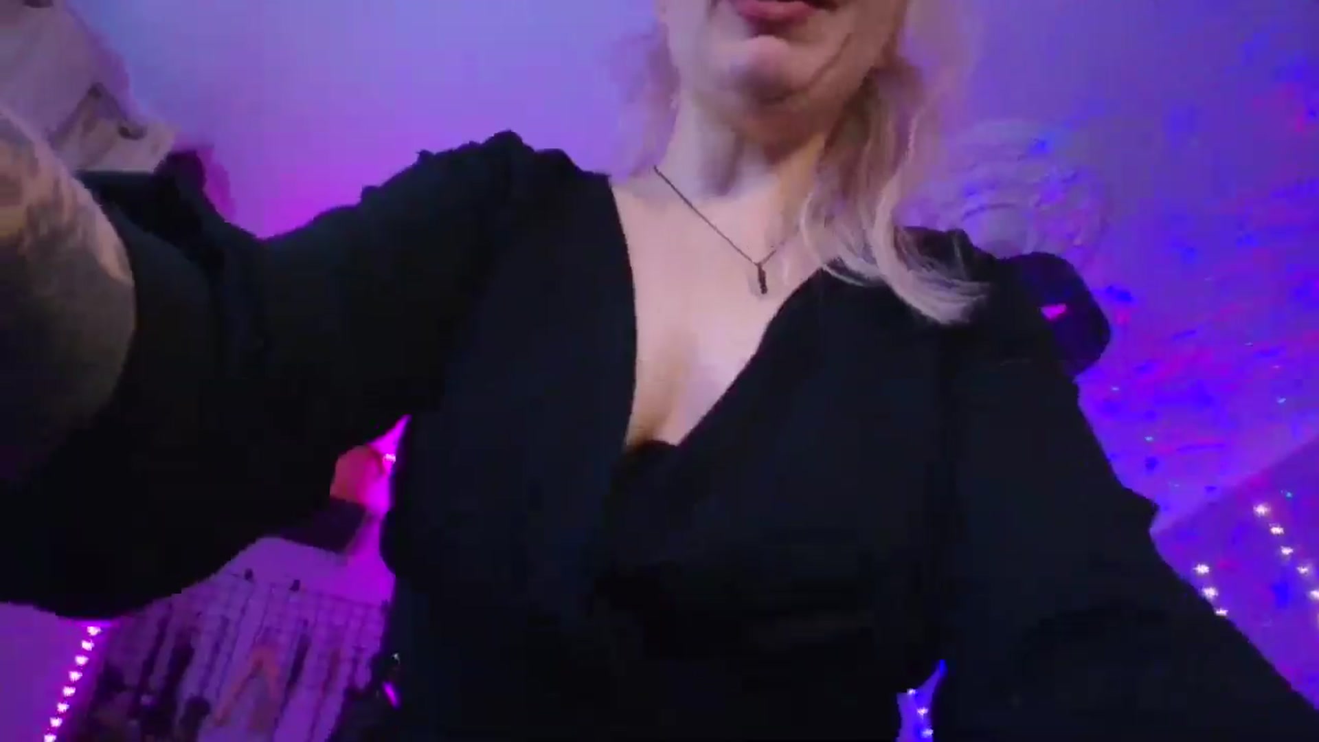 LunaWolfie video thumbnail