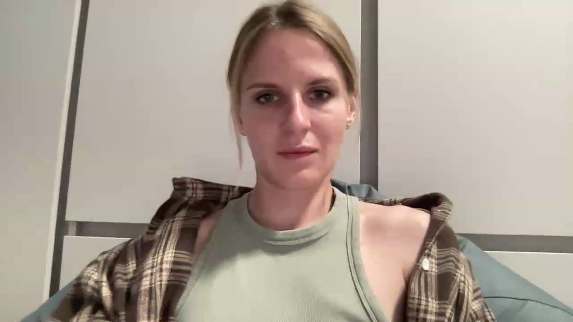 KiaraBloom video thumbnail