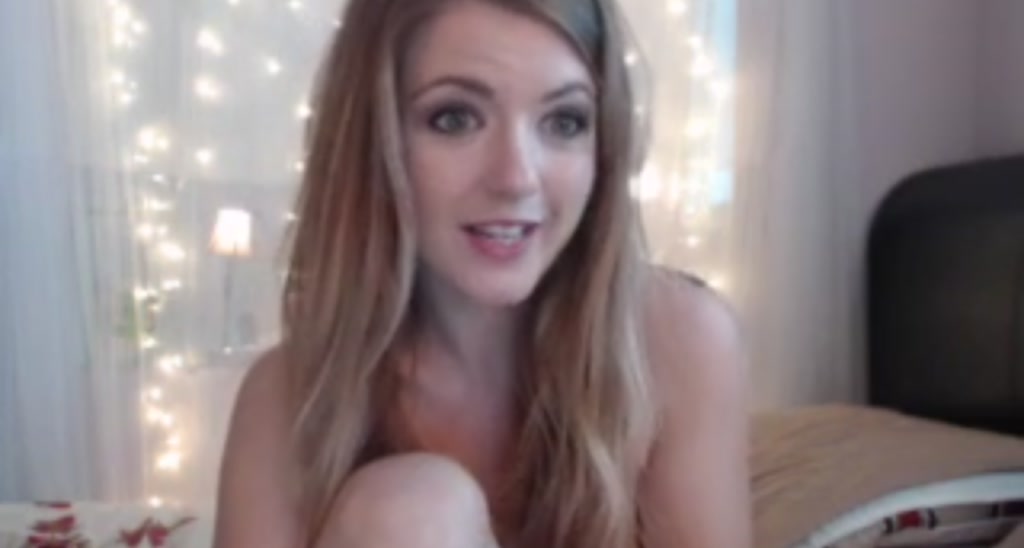 Charli_Snow video thumbnail
