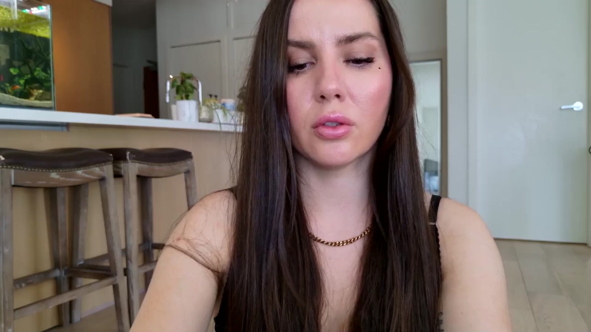 BellaBaxter video thumbnail