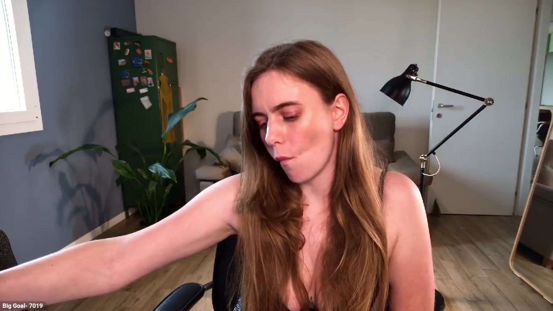 Personage video thumbnail