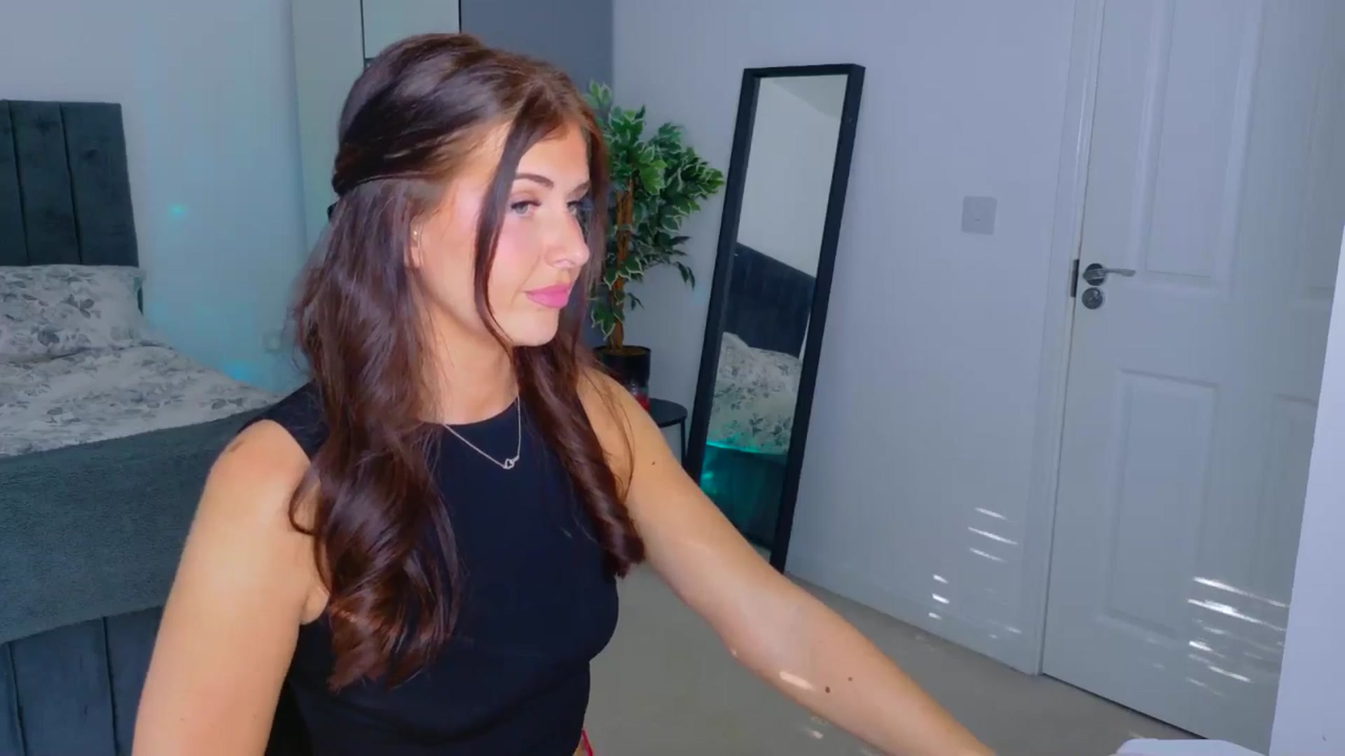 xSaphLynn video thumbnail
