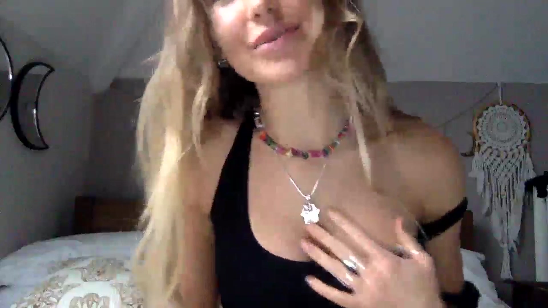 Angeleska video thumbnail