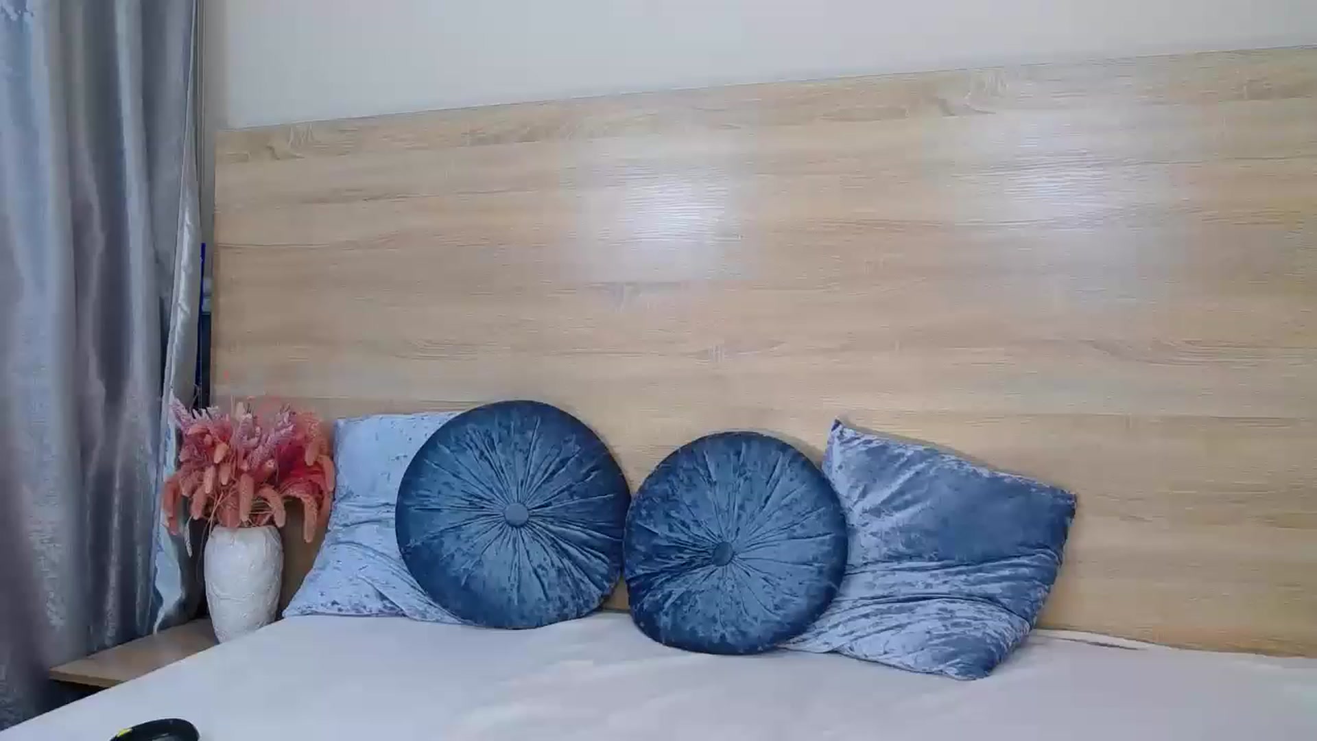 Floured video thumbnail
