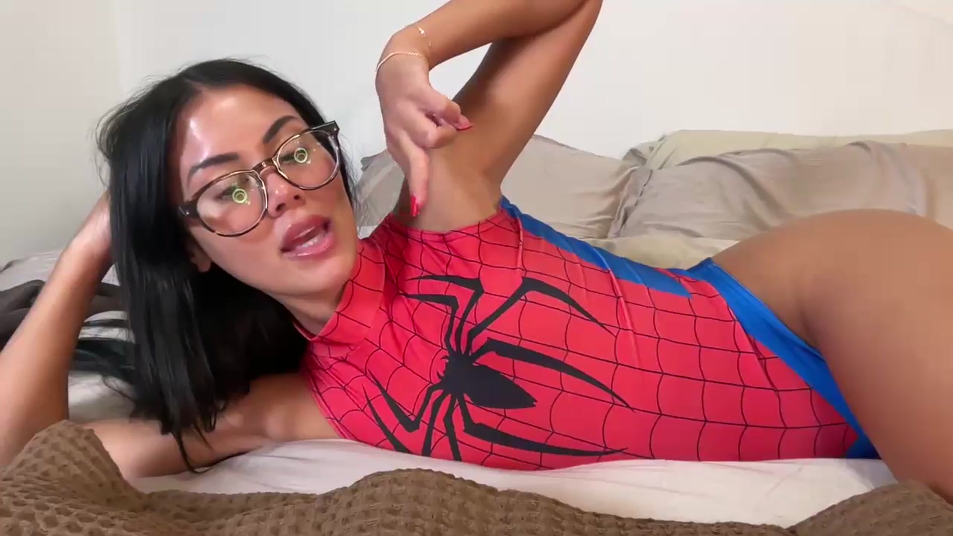 Naomilynn video thumbnail