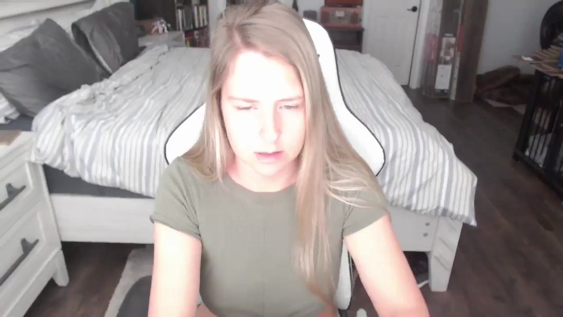 ZenZoey video thumbnail
