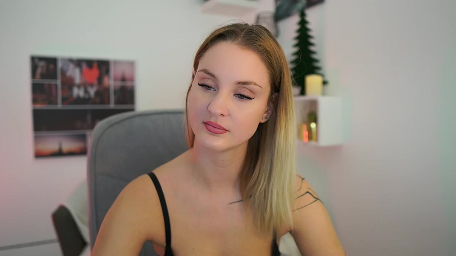 NatalliaStarr video thumbnail