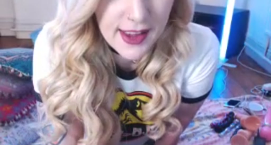 Pixie_Snow video thumbnail