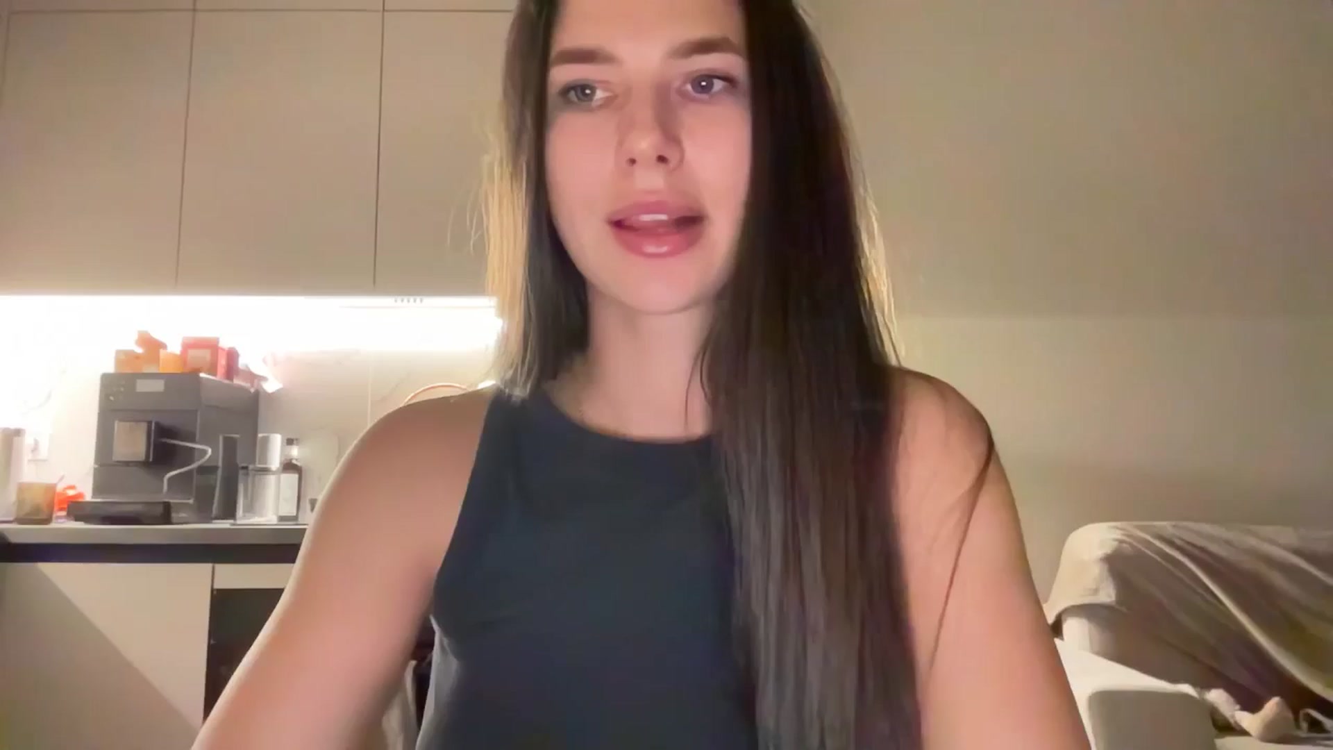 kissfreeze video thumbnail