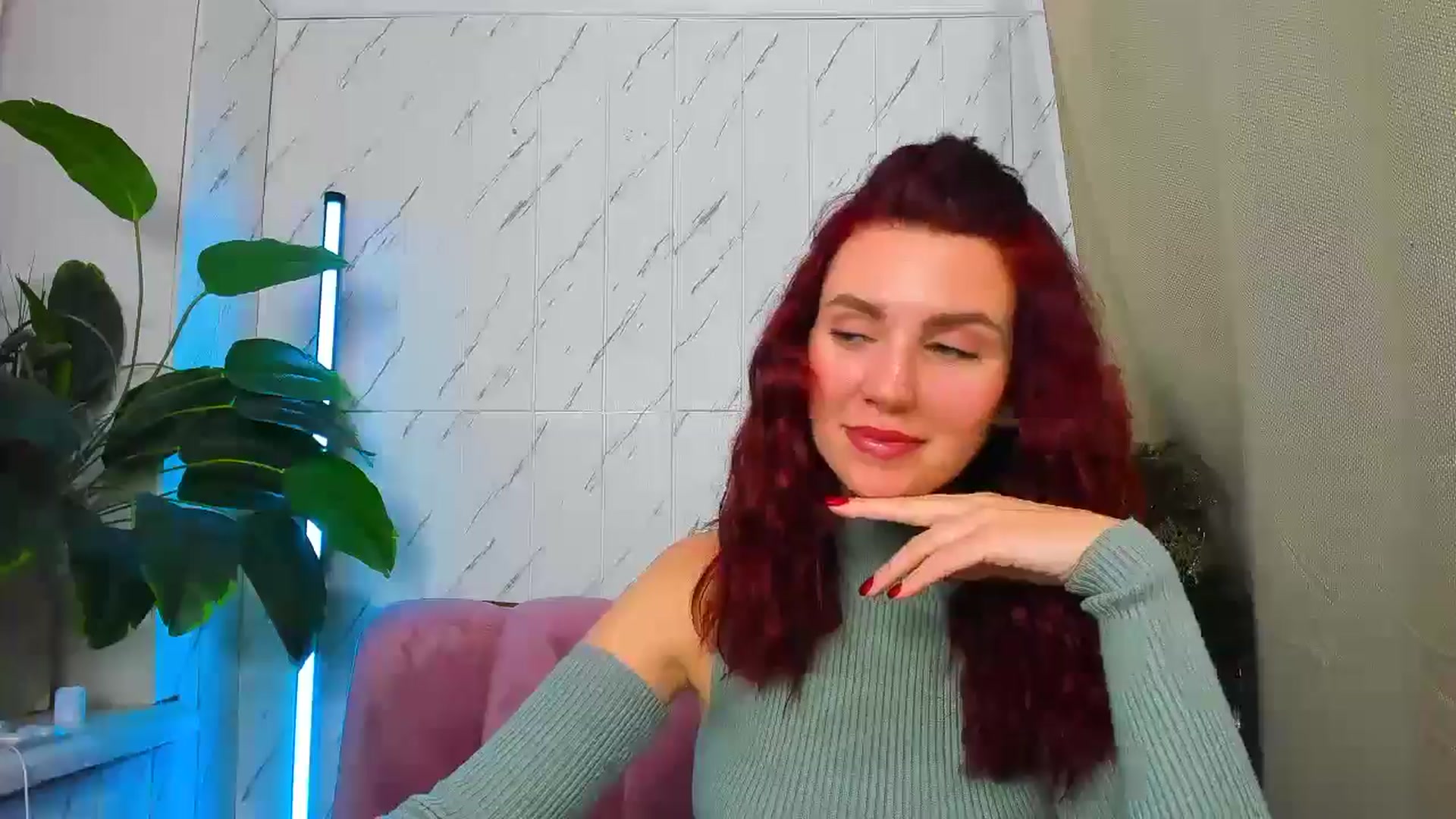 MiaLuxe video thumbnail