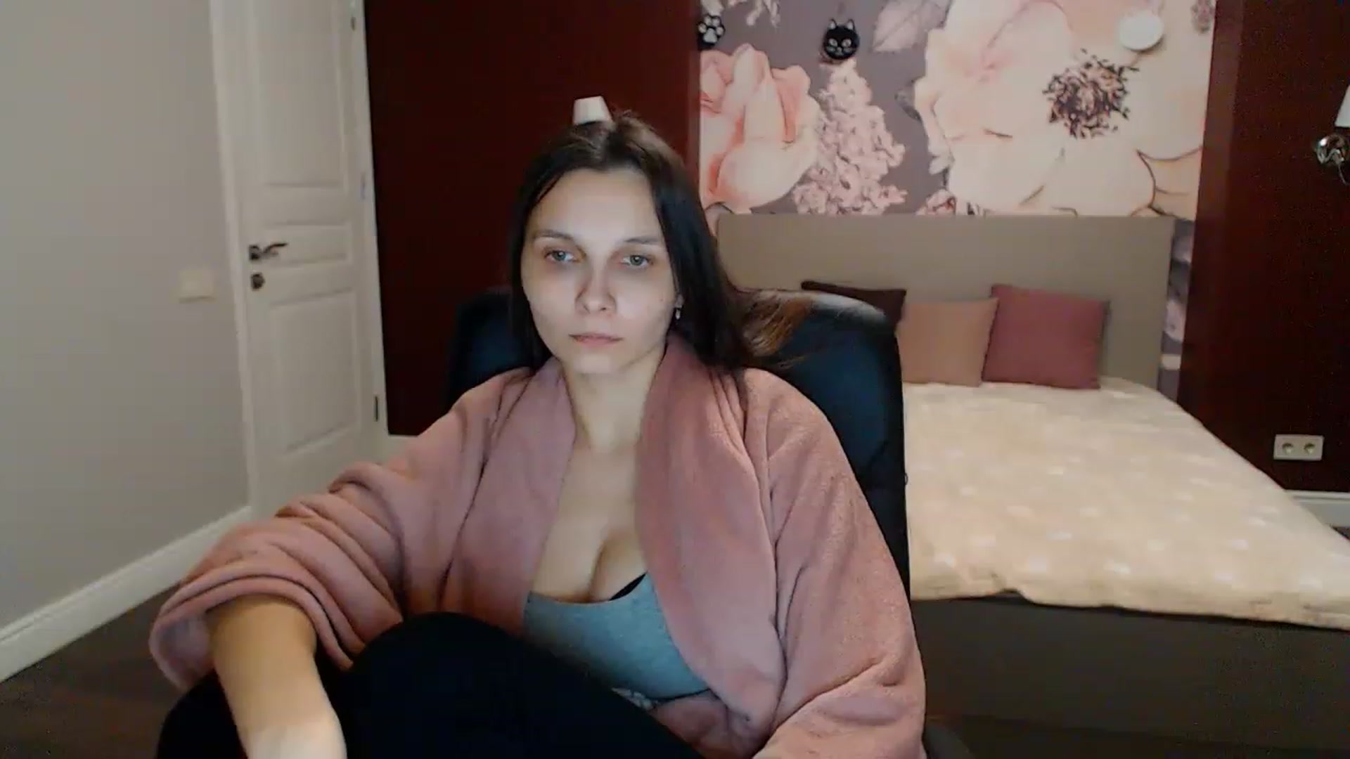Karina_Mils video thumbnail