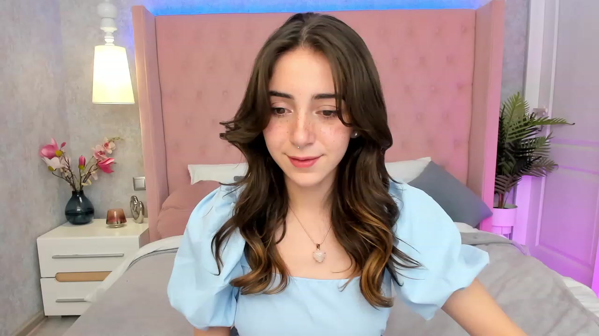 ElsaYoung video thumbnail