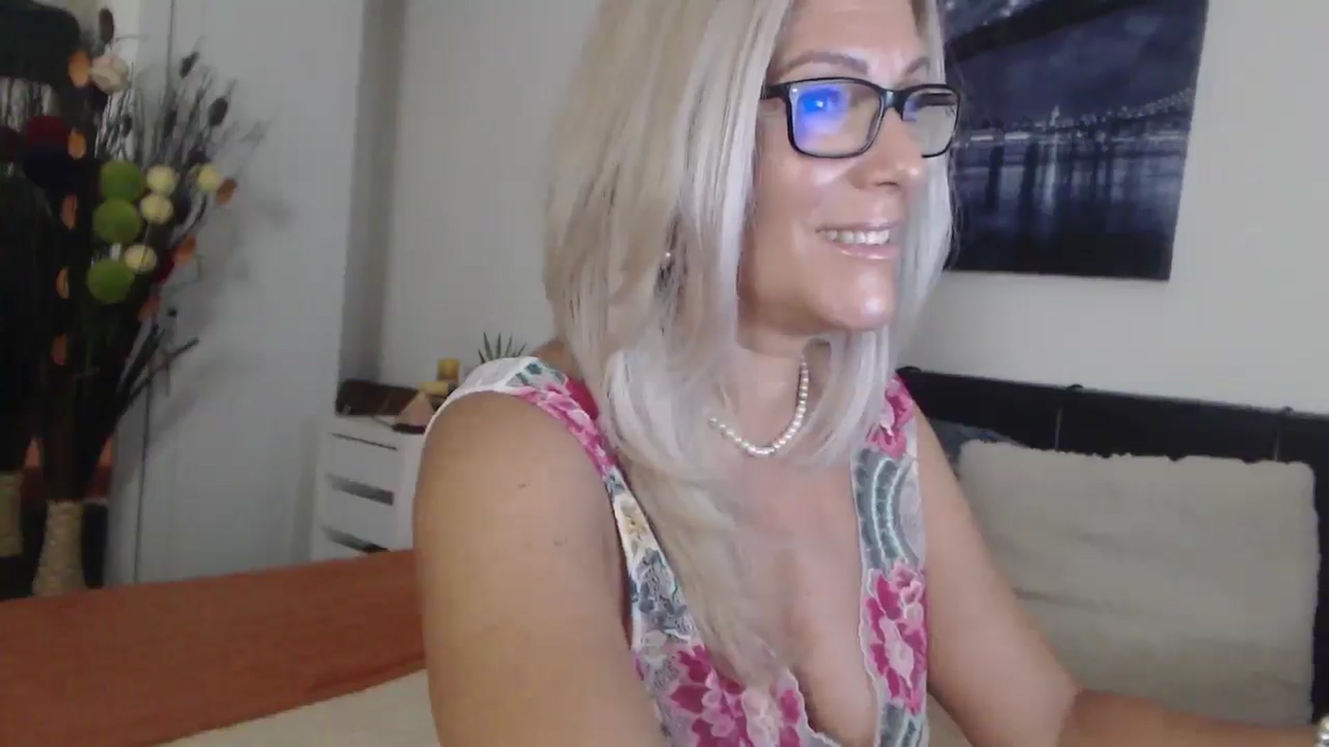 Reeya71 video thumbnail